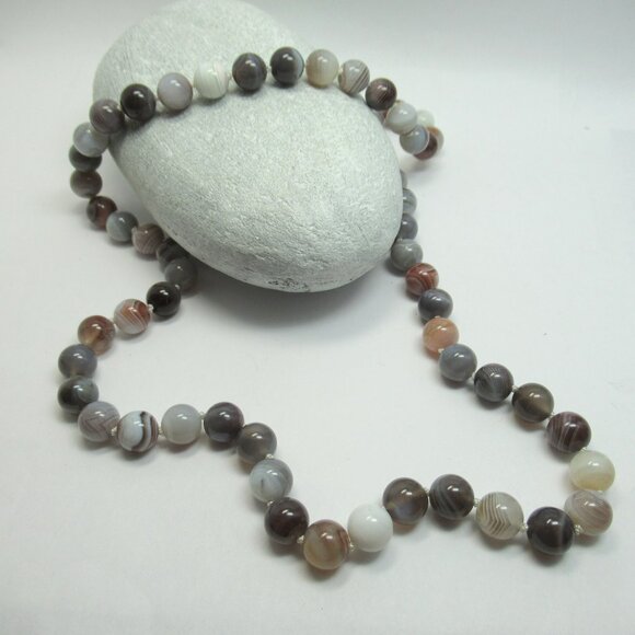 Botswana Agate Necklace - Picture 8 of 11